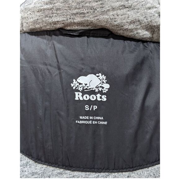 Roots Black Quilted Puffer Full Zip Hood Jacket Size S - Picture 7 of 8